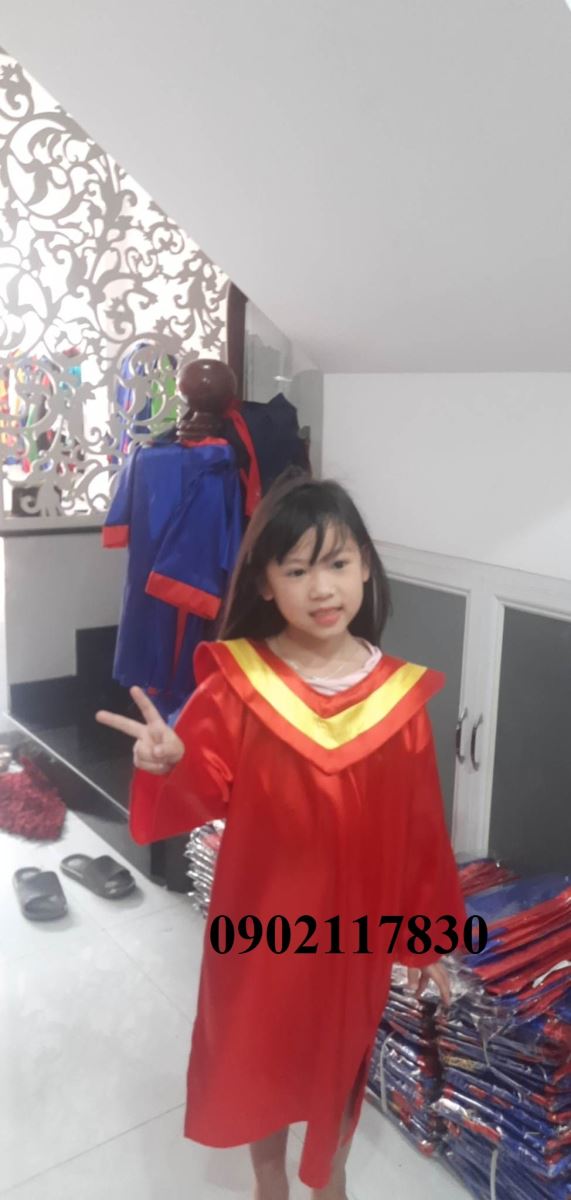 BAN AO CU NHAN MAM NON 